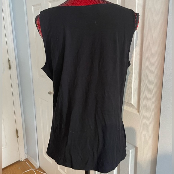 Black with white ribbon edging - Picture 5 of 5